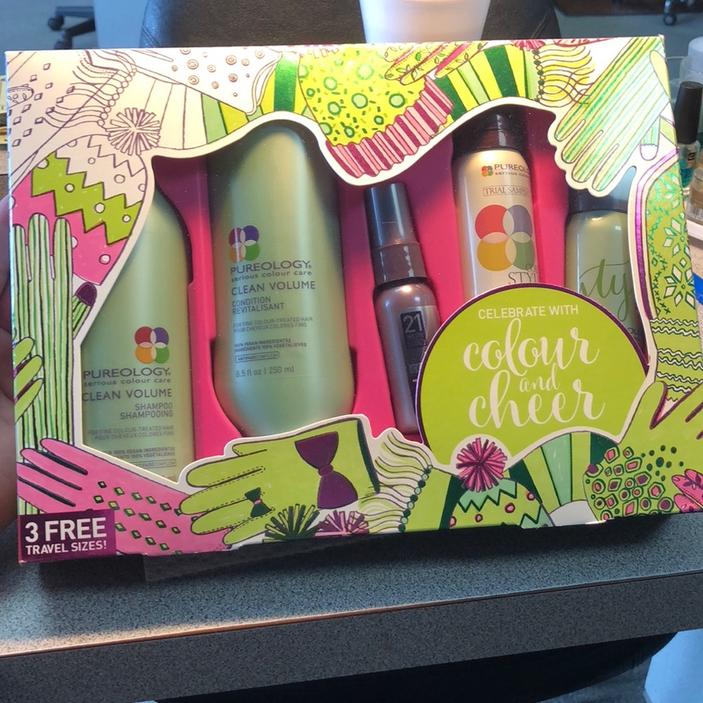 Pureology volume shamp/cond set w/free samples